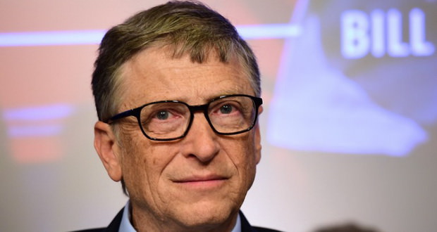بیل گیتس مدل گوشی خود را فاش کرد Bill Gates 1 - بیل گیتس مدل گوشی خود را فاش کرد